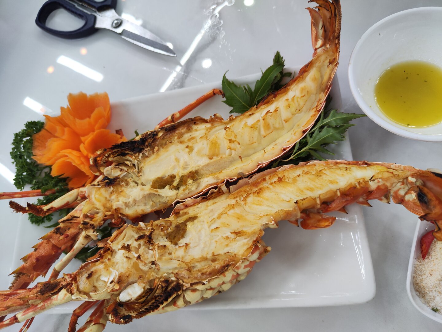 Cat Ba Vu Duong Seafood Restaurant
