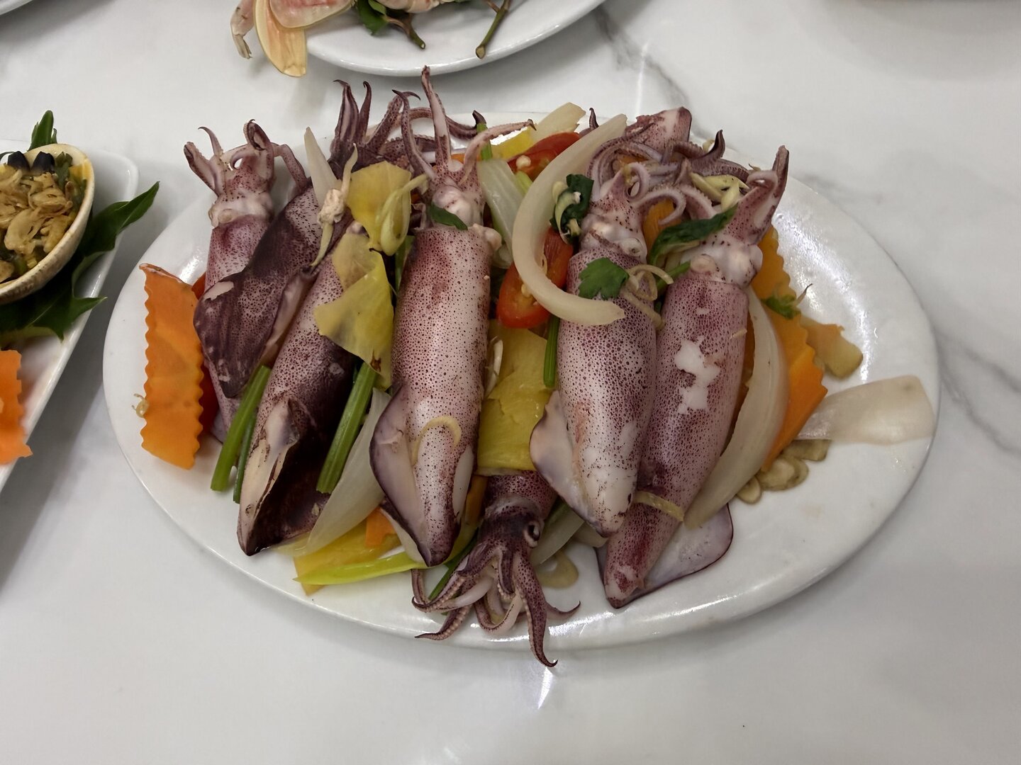 Cat Ba Vu Duong Seafood Restaurant