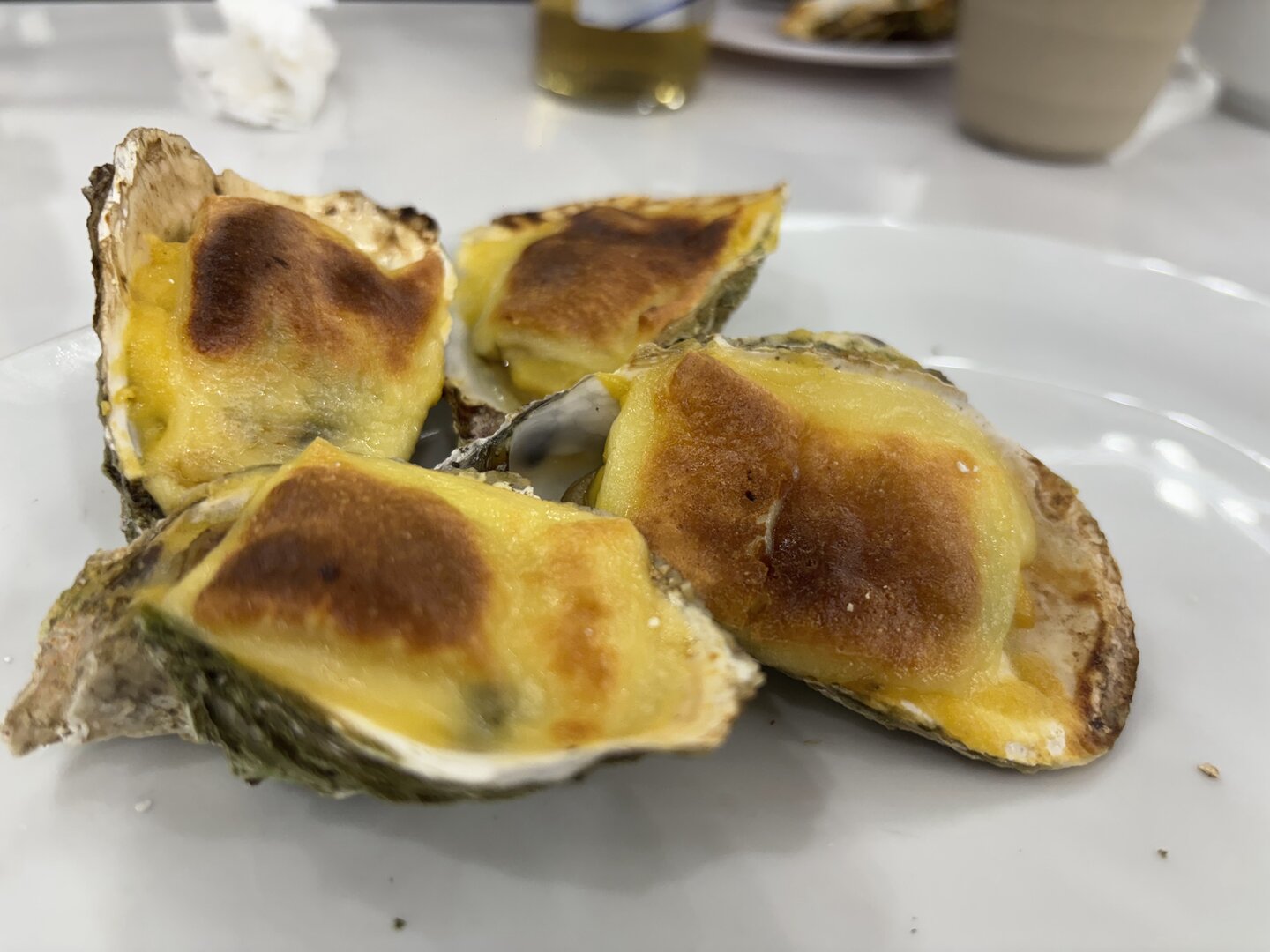 Cat Ba Vu Duong Seafood Restaurant