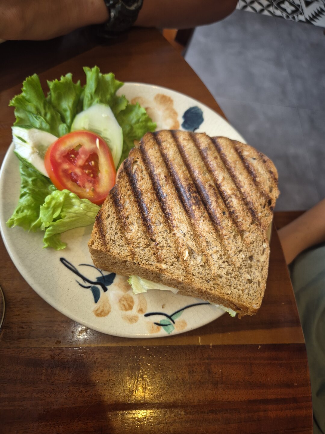 LIKE COFFEE - Vegetarian Food CatBa
