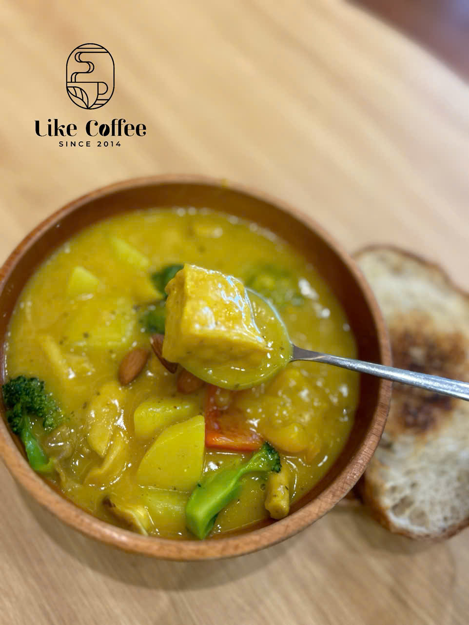 LIKE COFFEE - Vegetarian Food CatBa