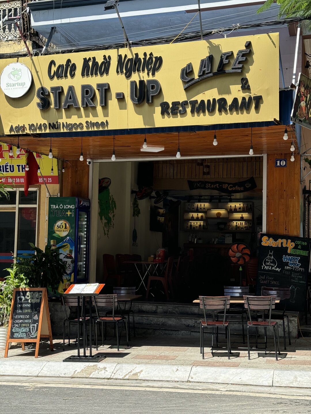 Start Up Cafe & restaurant
