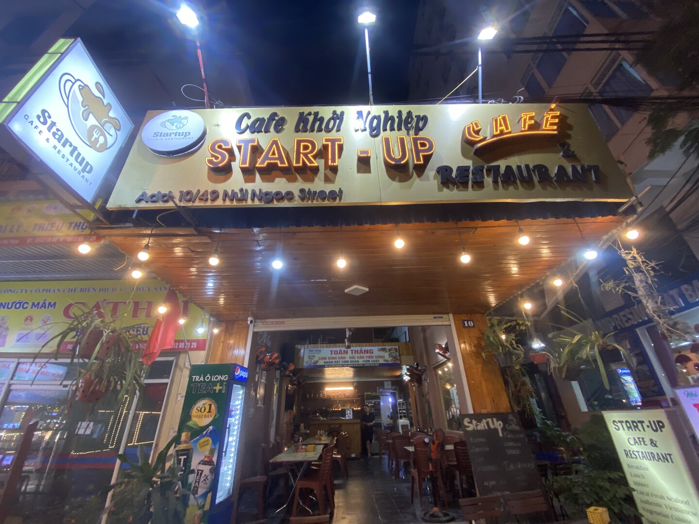 Start Up Cafe & restaurant