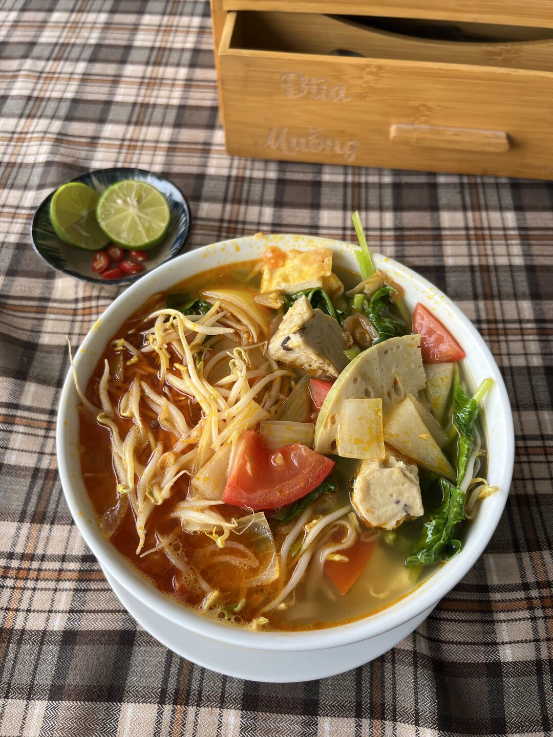 LIN VEGAN RESTAURANT & COFFEE