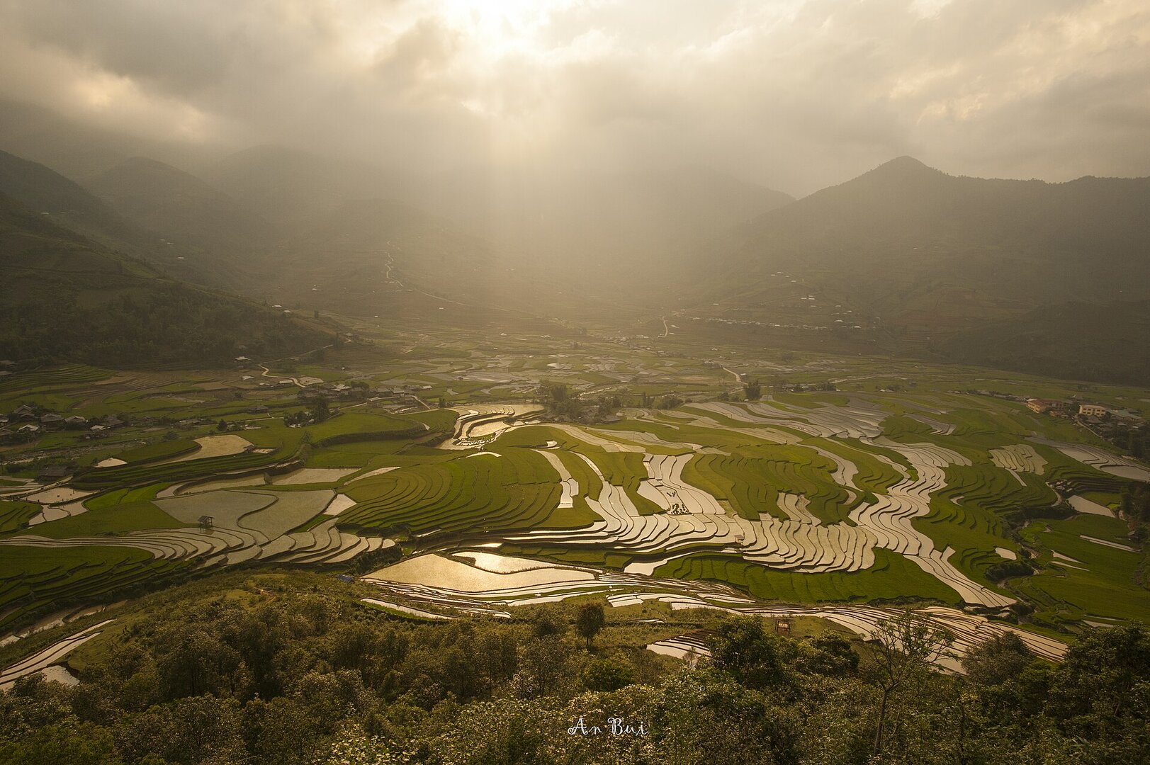 Thung lũng Tú Lệ