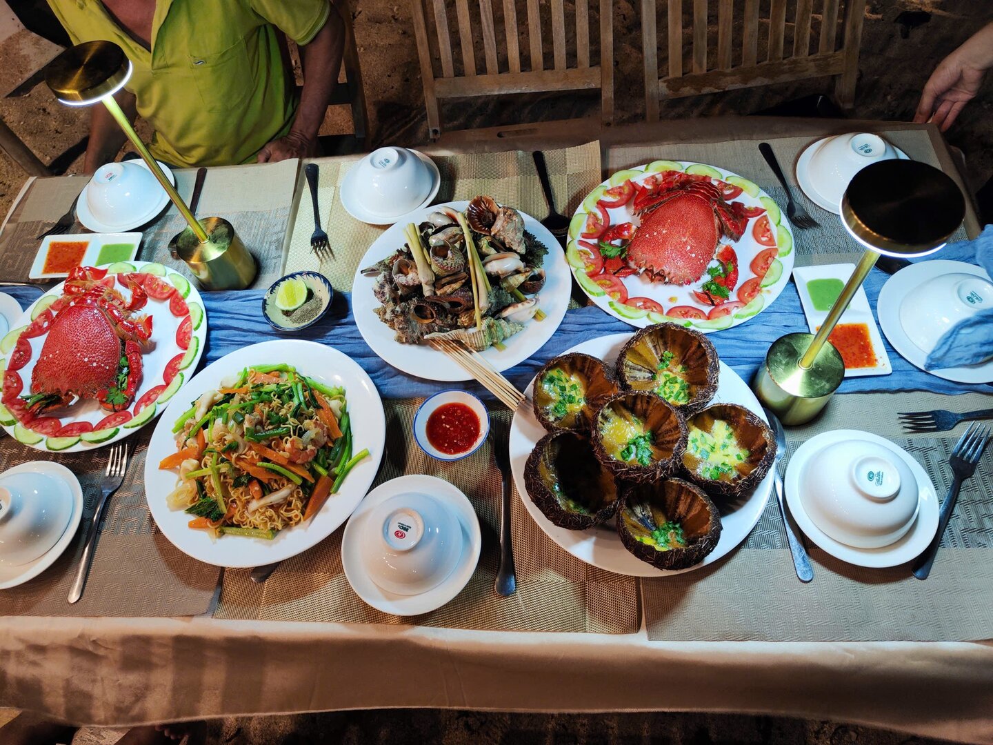 93 Độ Đông Coffee & Bistro