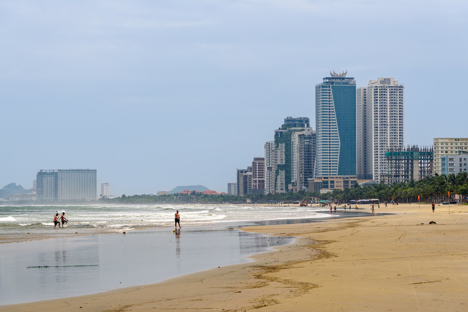 Bãi biển Mỹ Khê