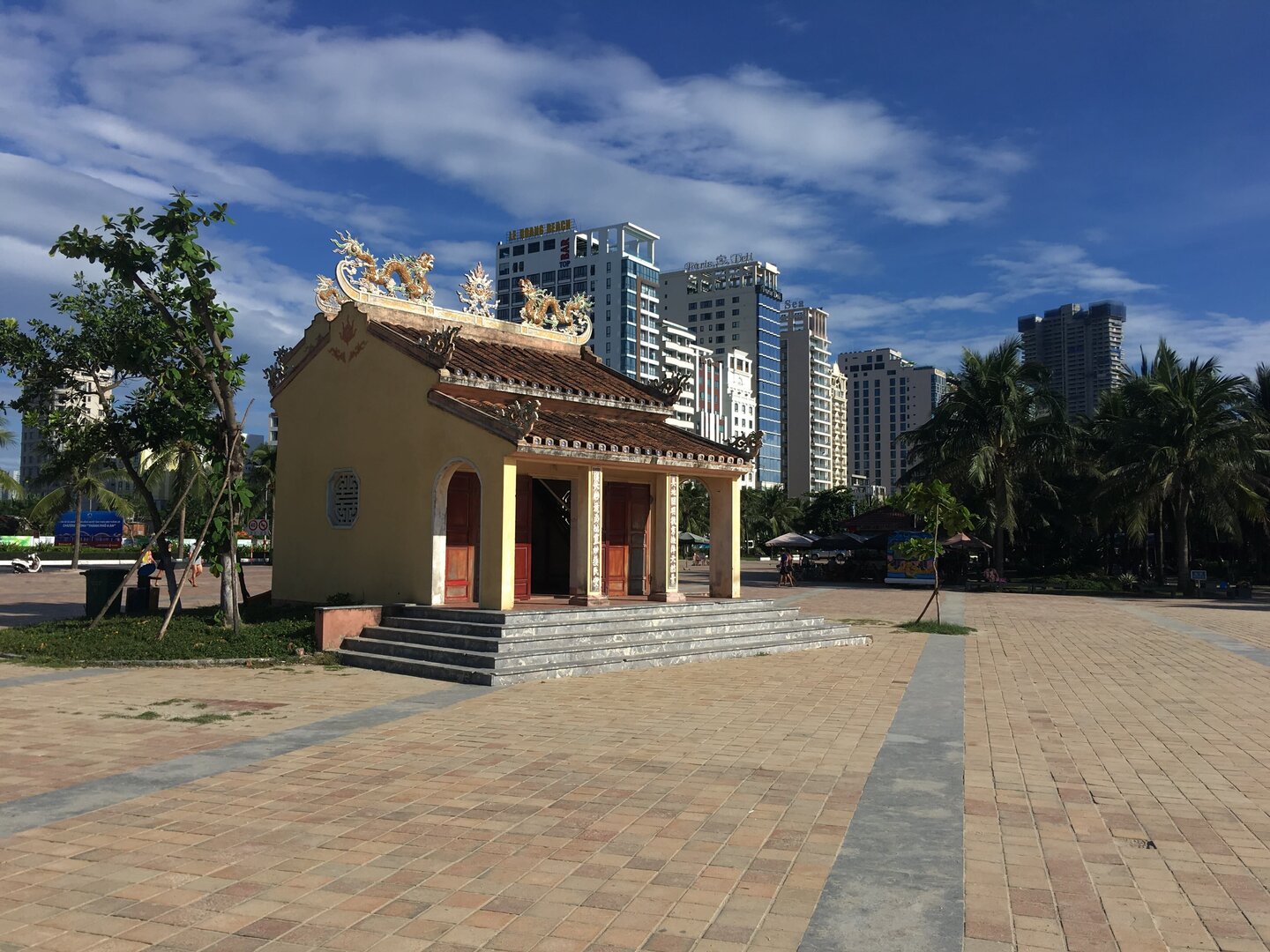 Bãi biển Mỹ Khê