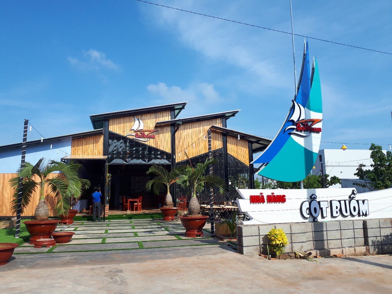 Cot Buom Restaurant