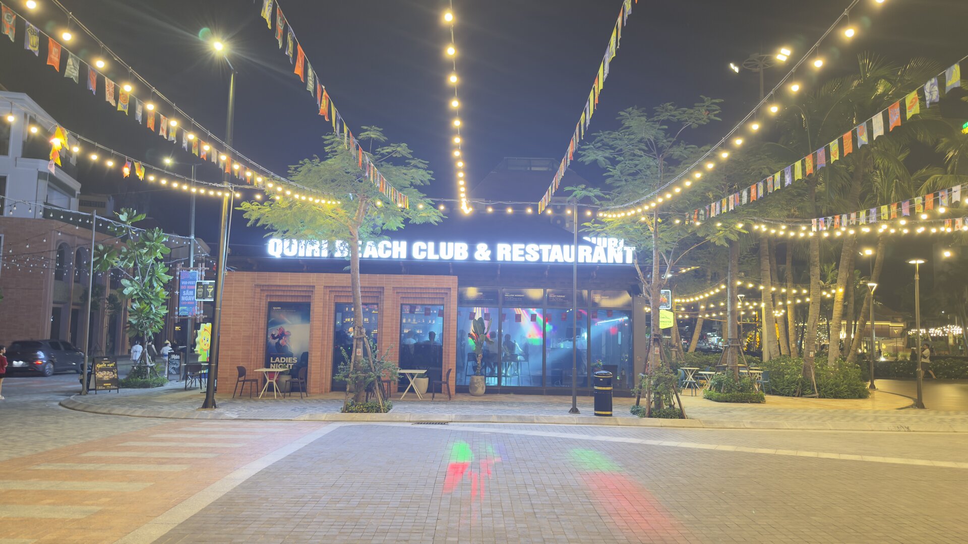 Quiri Beach Club & Restaurant
