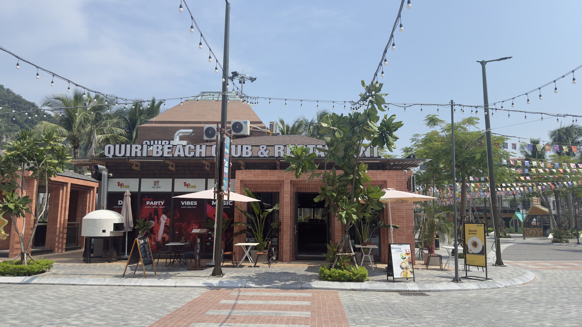 Quiri Beach Club & Restaurant