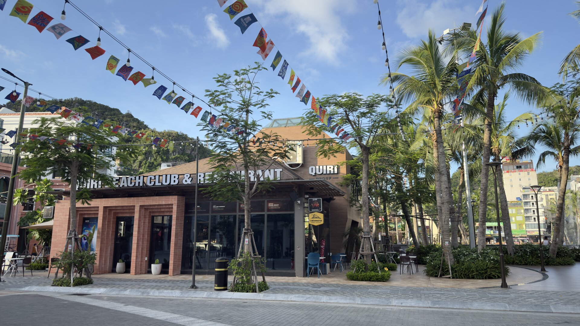 Quiri Beach Club & Restaurant