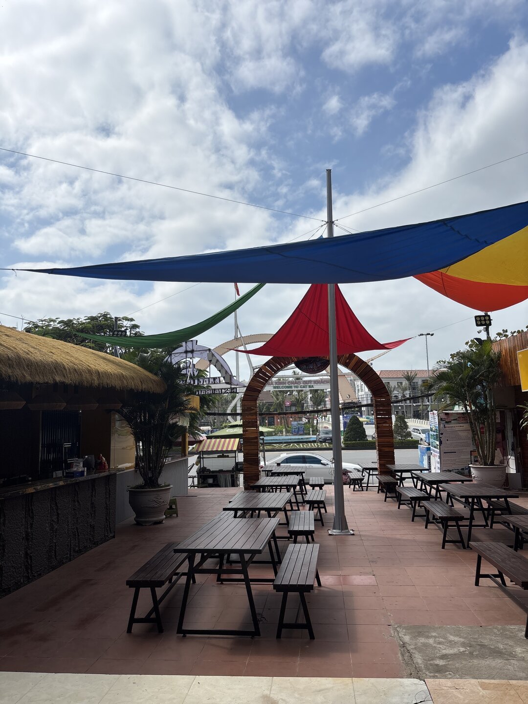 Napolis Pizza Bar & Chill Zone Craft Beer