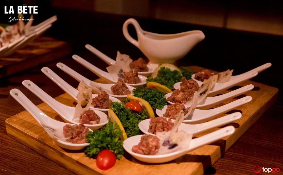 LA BETE - Steakhouse & Cigar Lounge