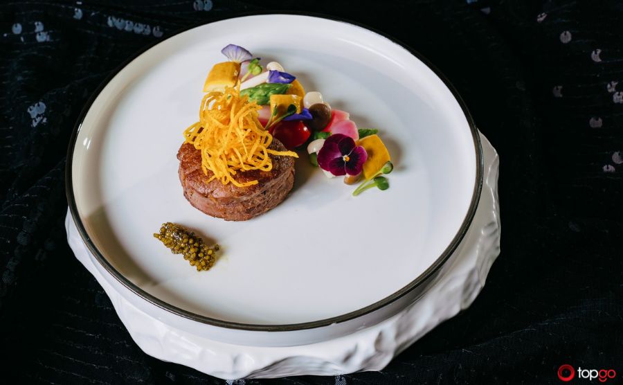 LA BETE - Steakhouse & Cigar Lounge