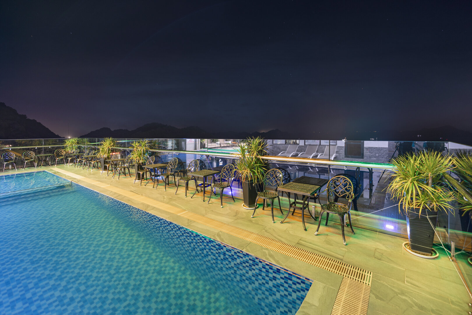 Sky Bar Sirocco & Rooftop