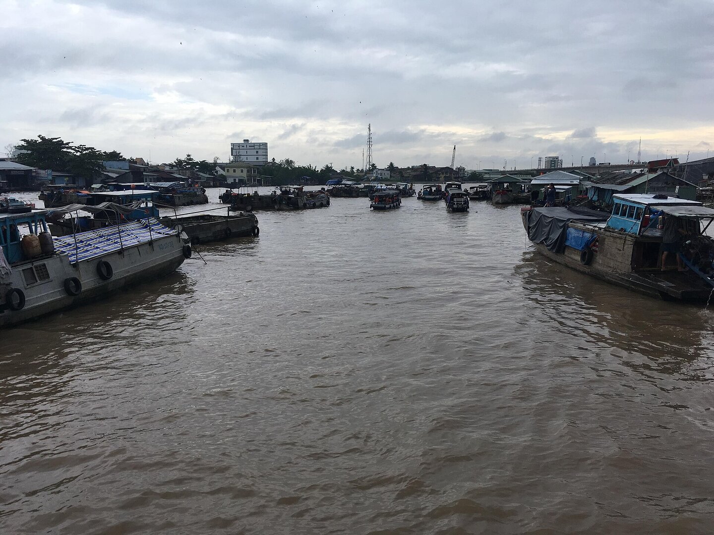 Chợ nổi Cái Răng