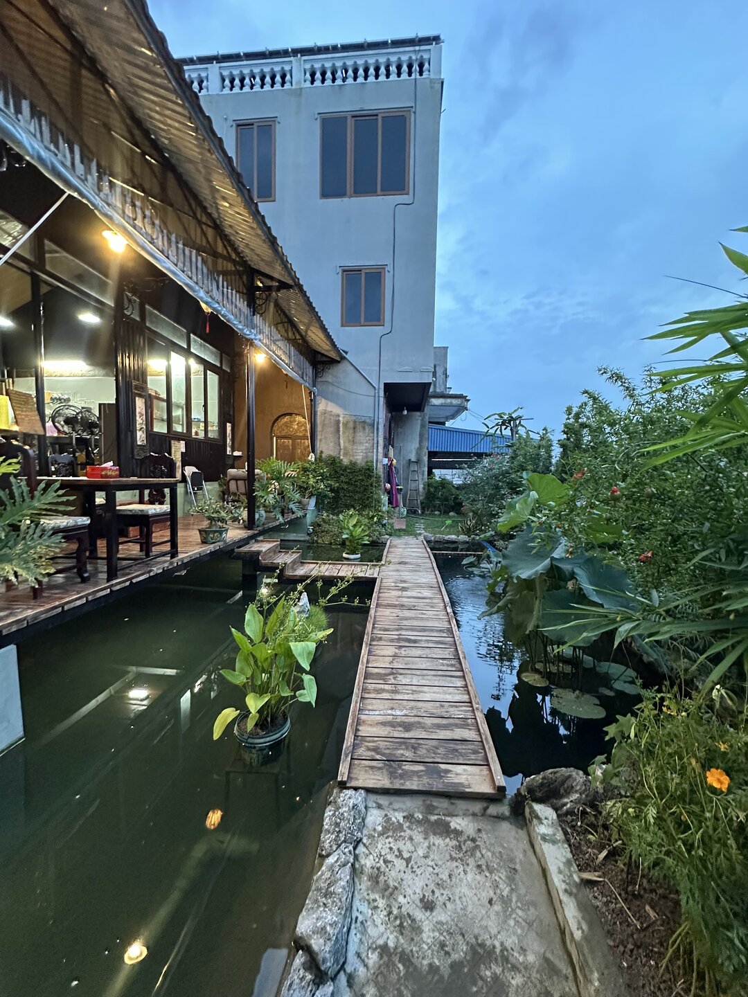Tam Vegetarian Hidden Restaurant