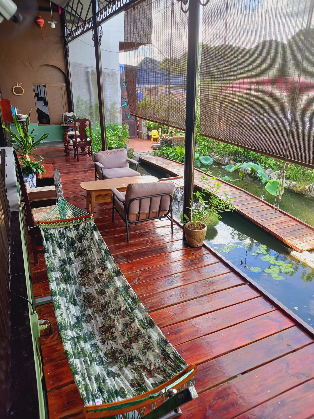Tam Vegetarian Hidden Restaurant