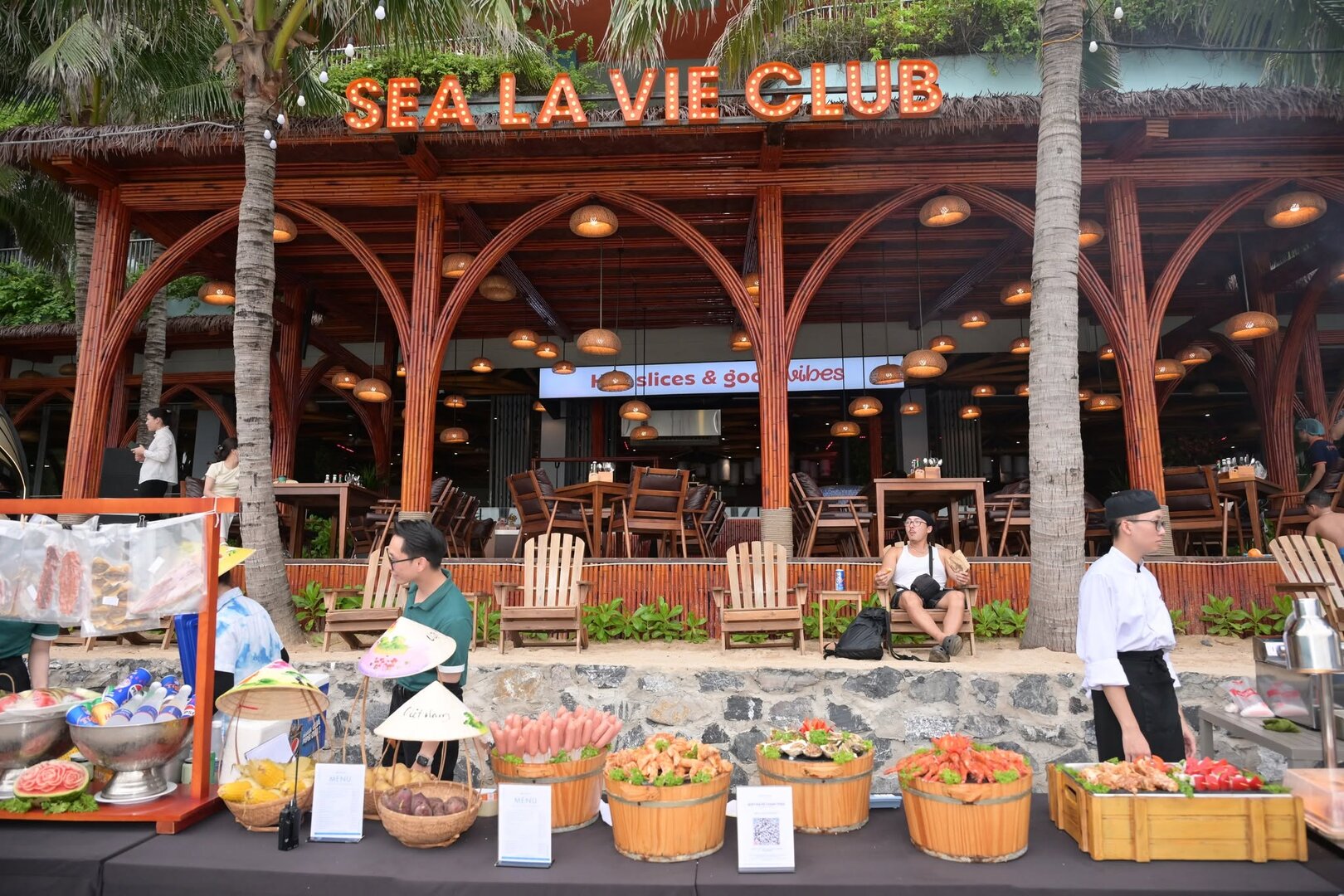 Sea La Vie Club