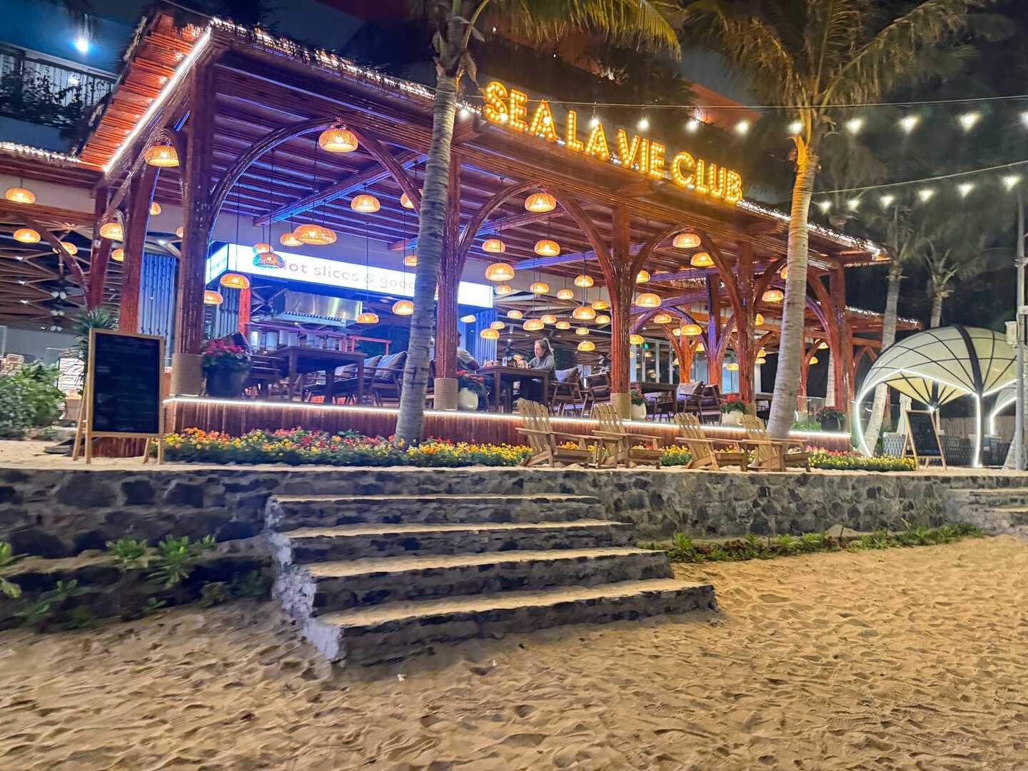 Sea La Vie Club