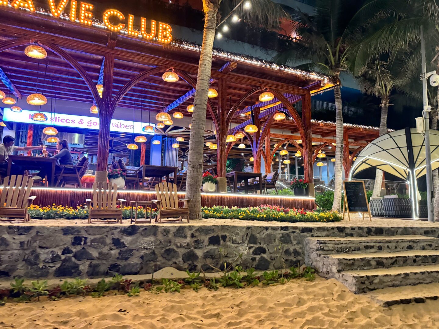 Sea La Vie Club