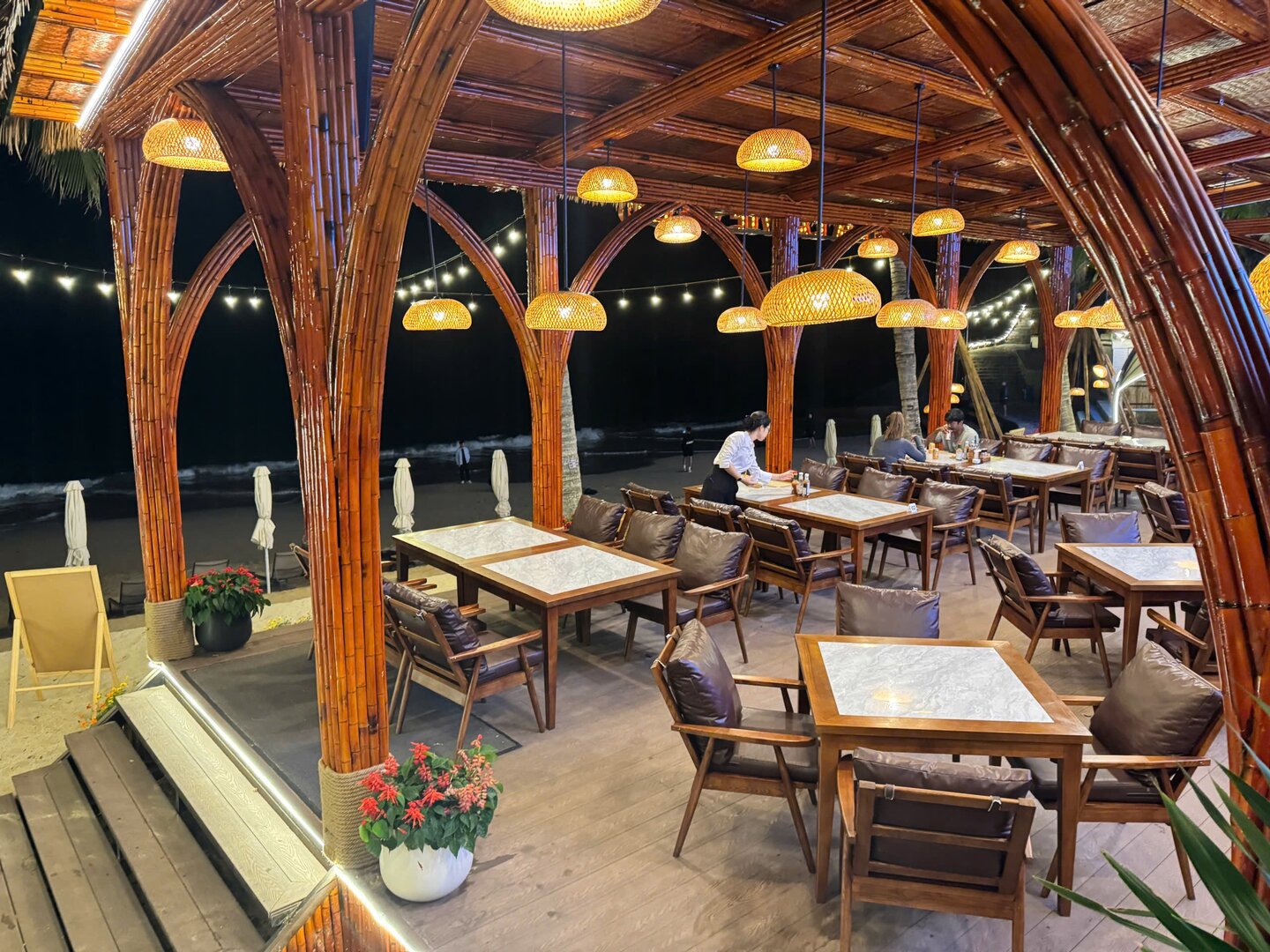 Sea La Vie Club