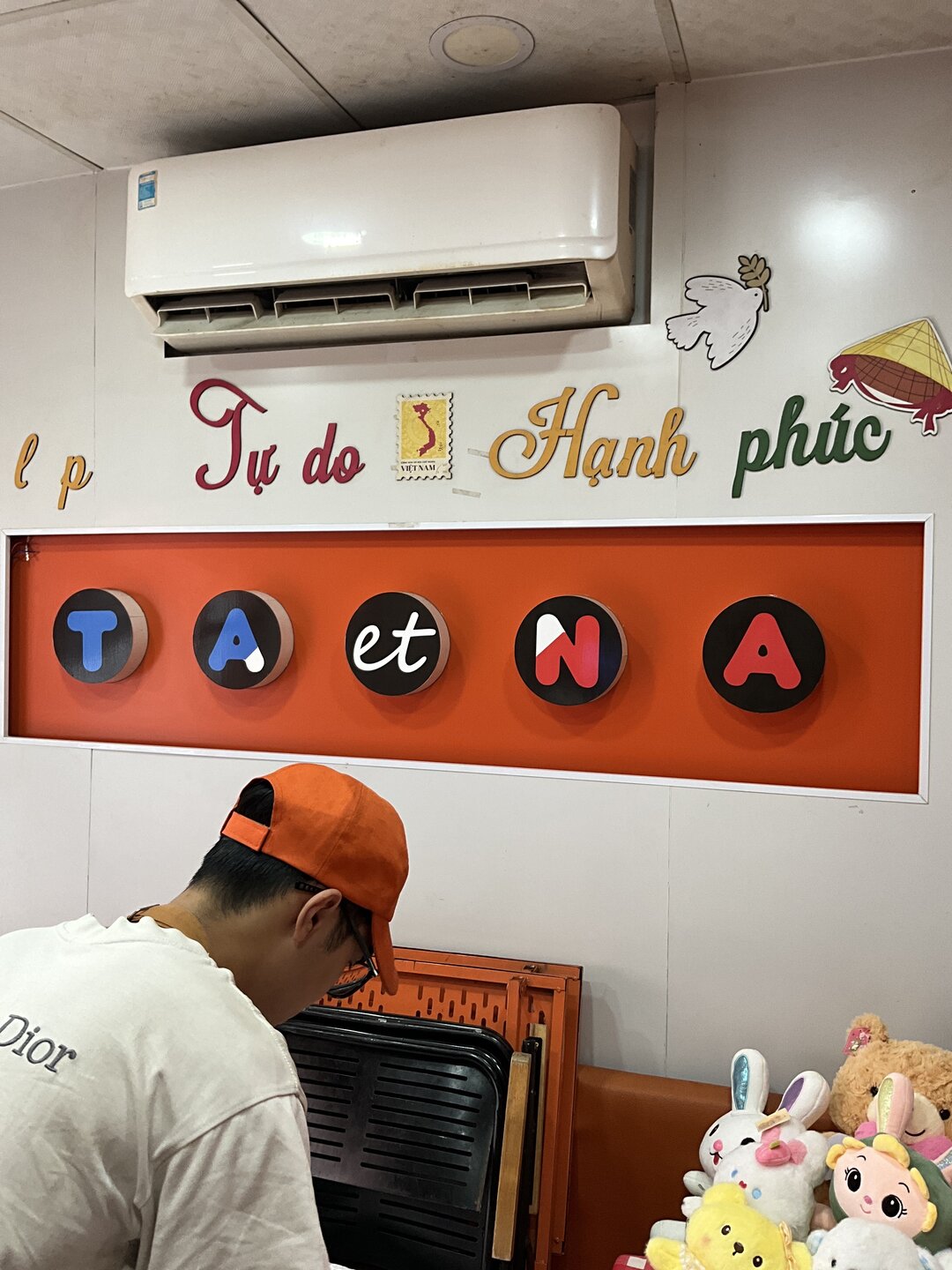 TAetNA - Homemade French Tacos & Hamburgers - Tô Hiệu