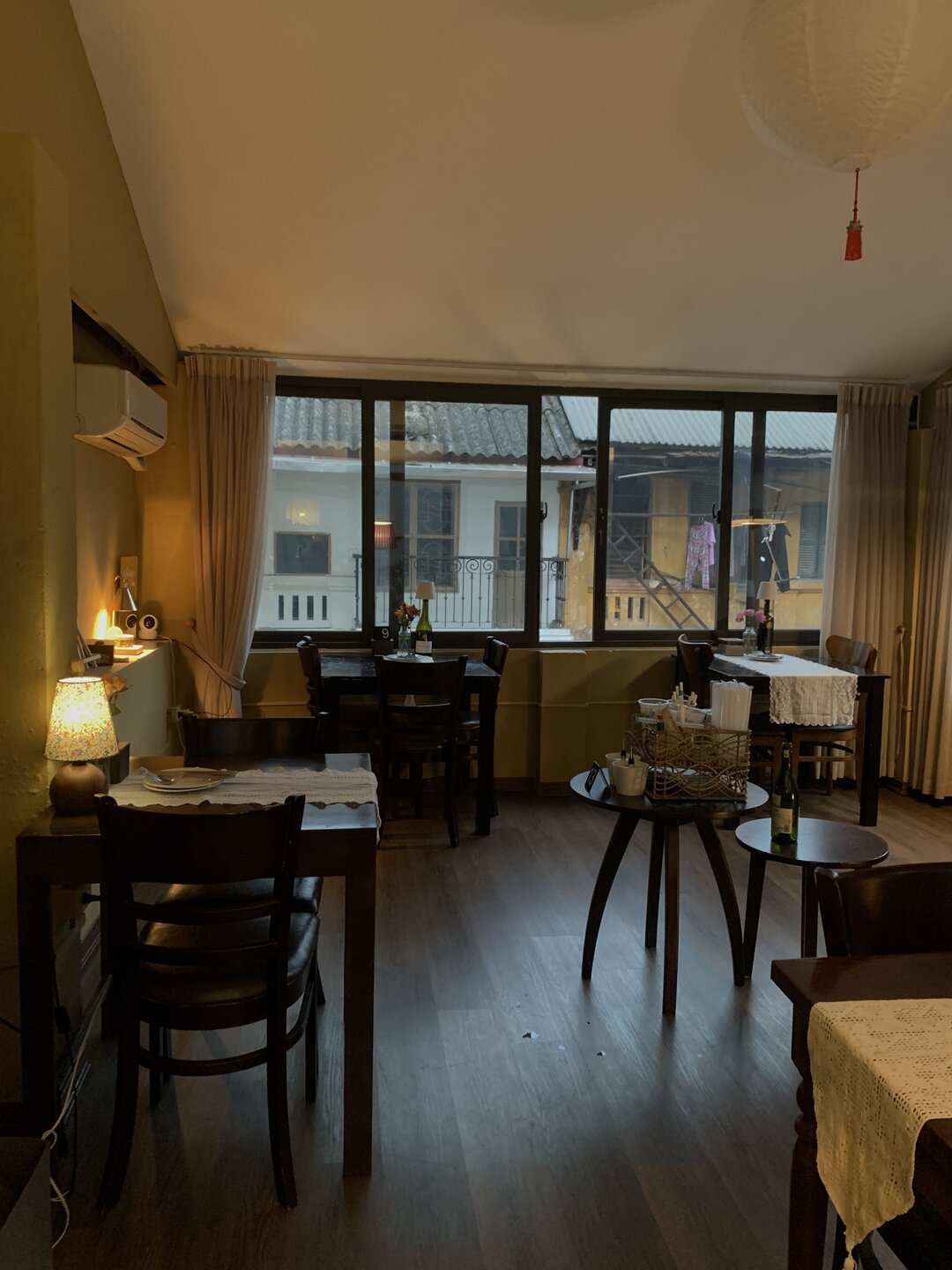 PEZZI Eatery