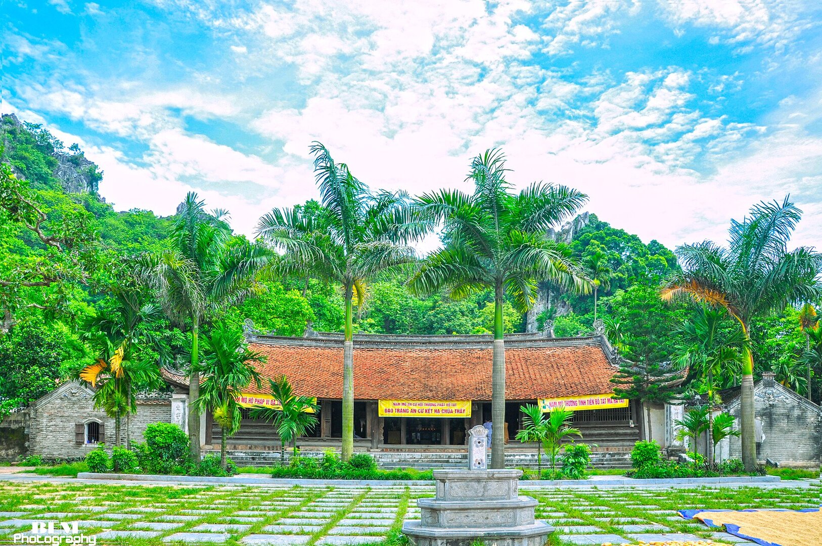 Thay Pagoda