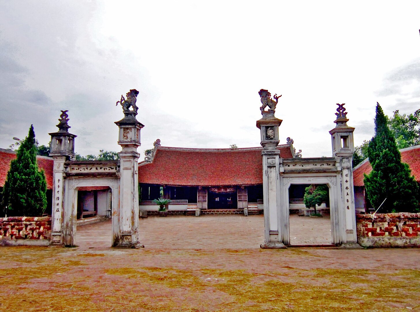 Làng cổ Đường Lâm