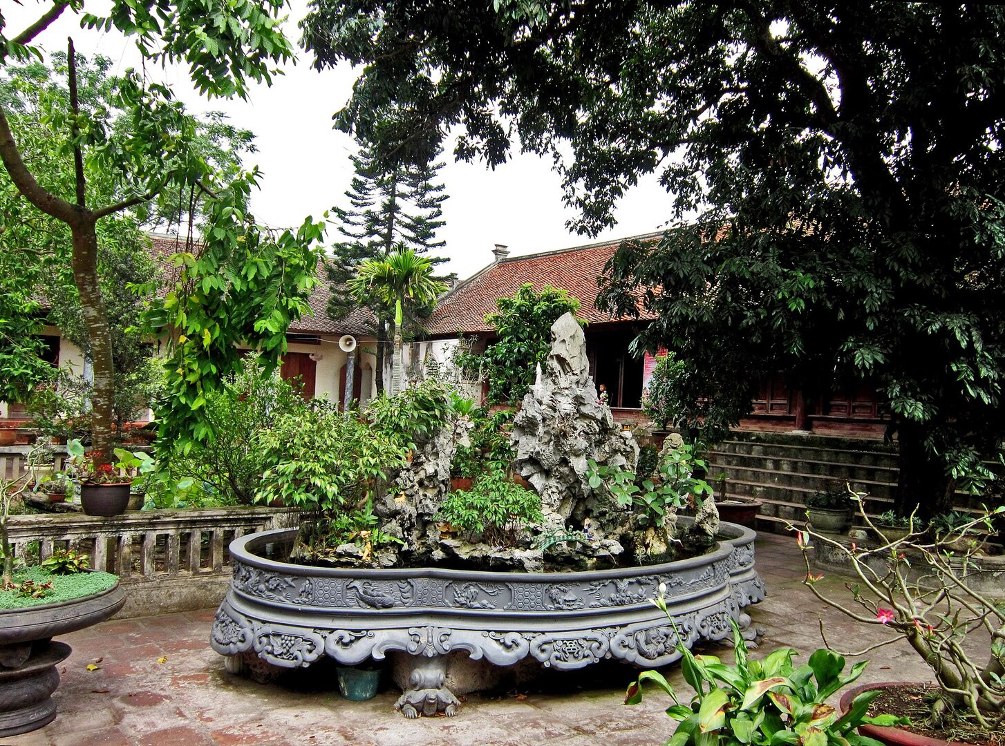 Làng cổ Đường Lâm
