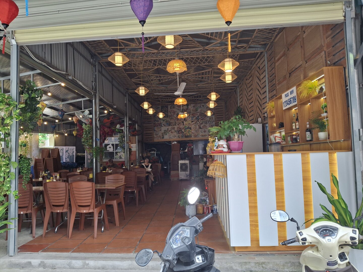 Yummy 2 Restaurant