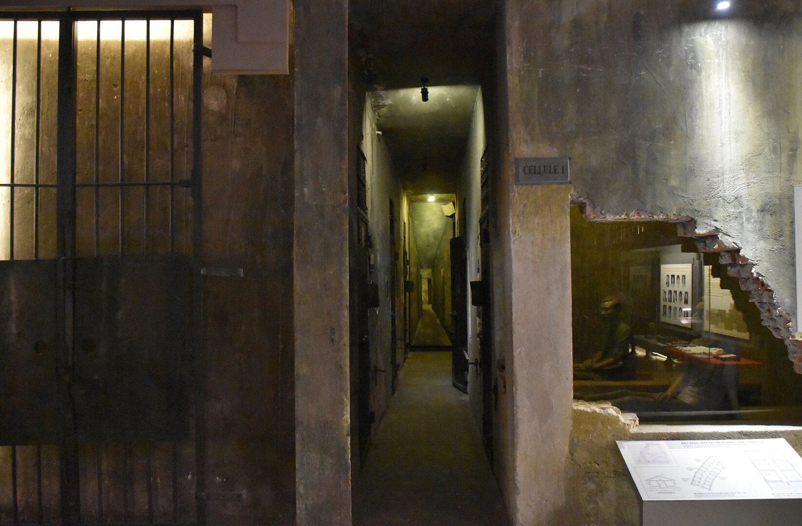 Hoa Lo Prison