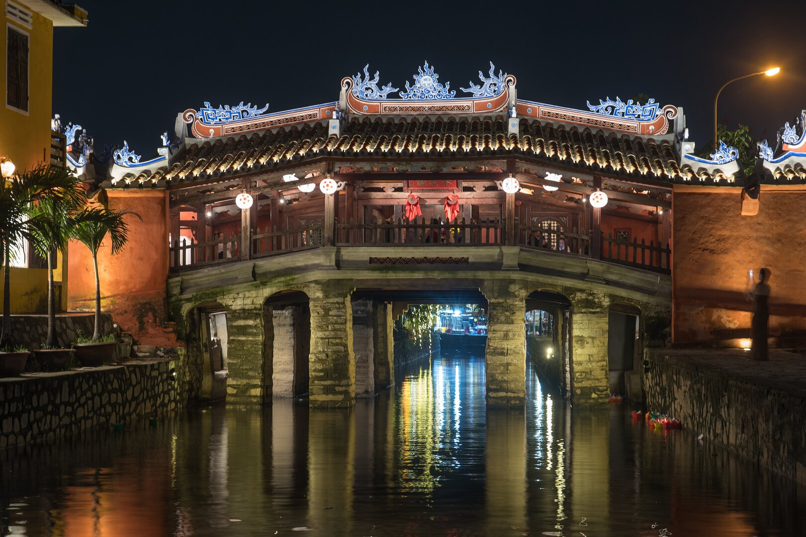 Chùa Cầu