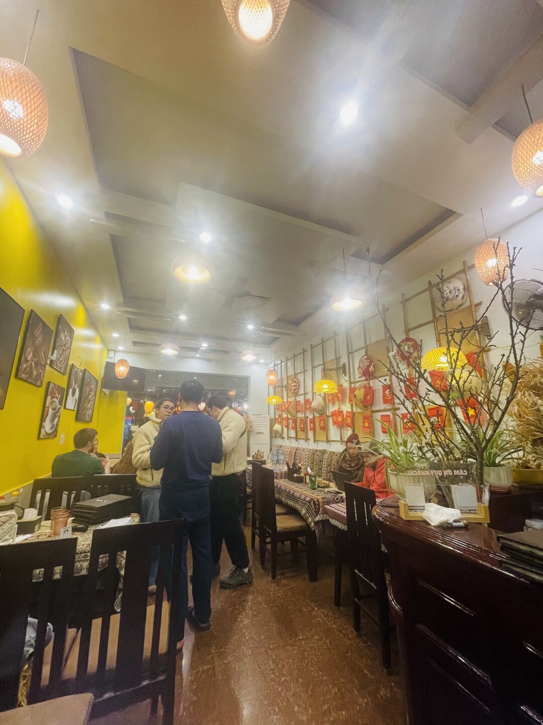 Long Coffee & Local Food