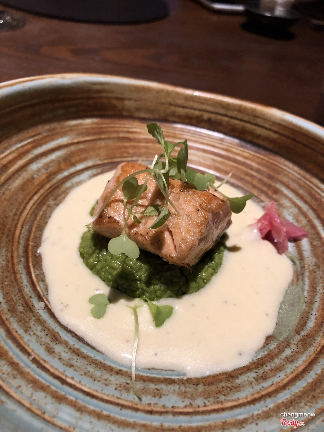 T.U.N.G dining