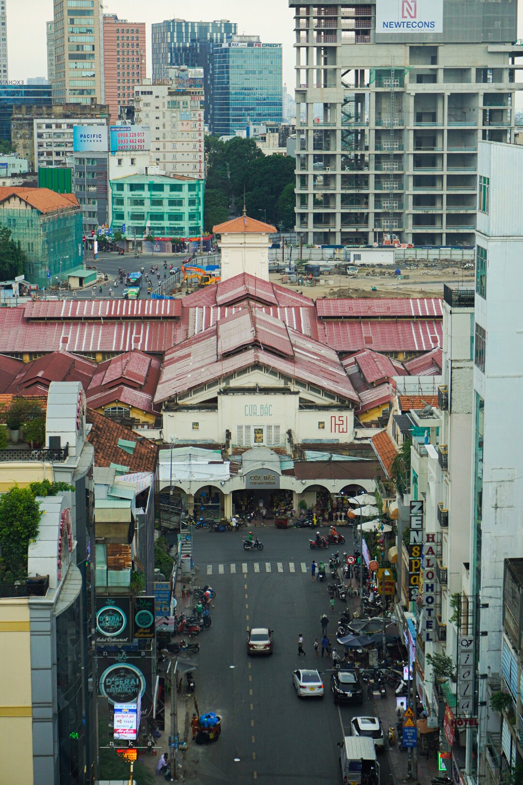 Ben Thanh Market