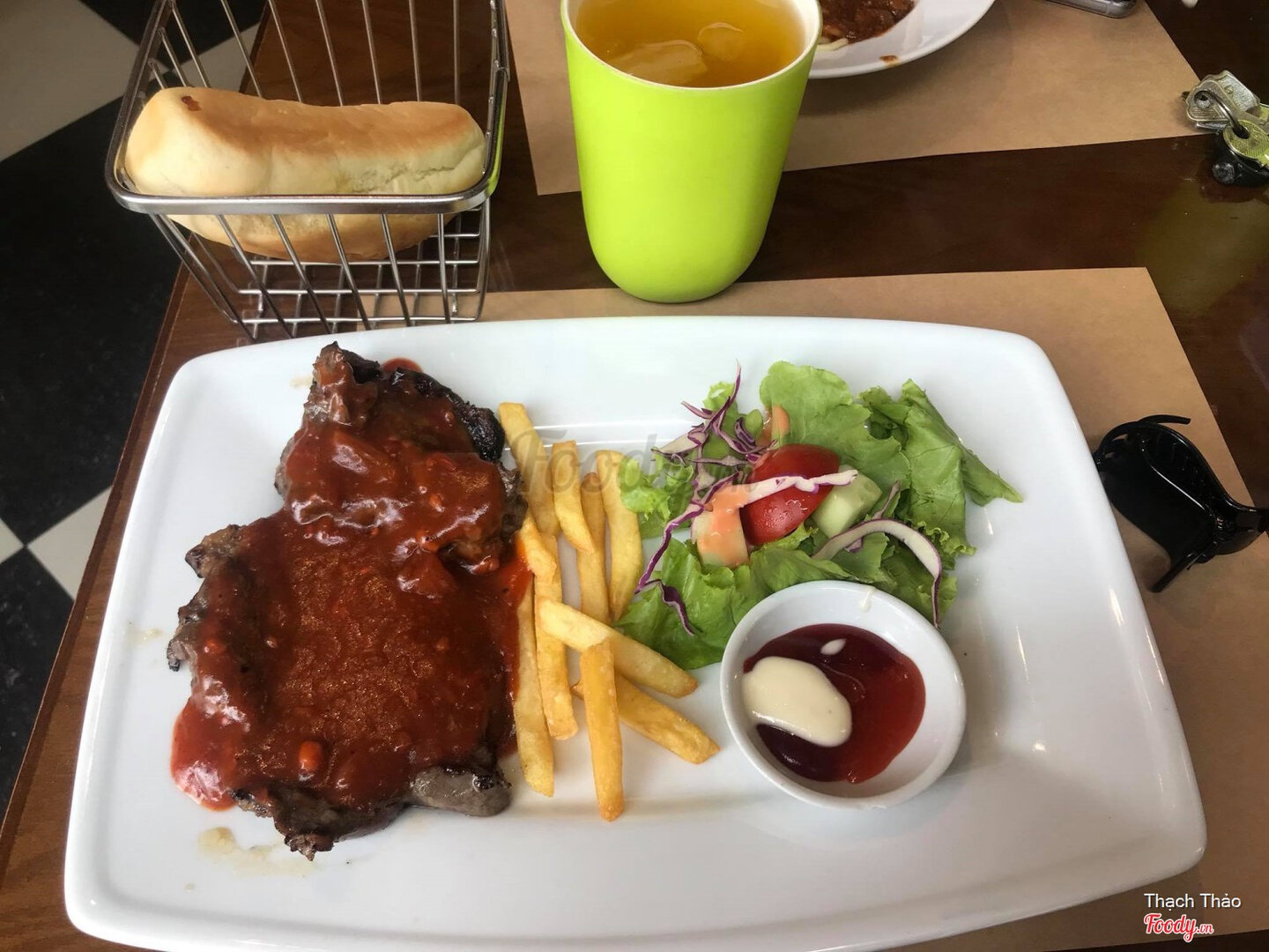 Cutisun Restaurant 2