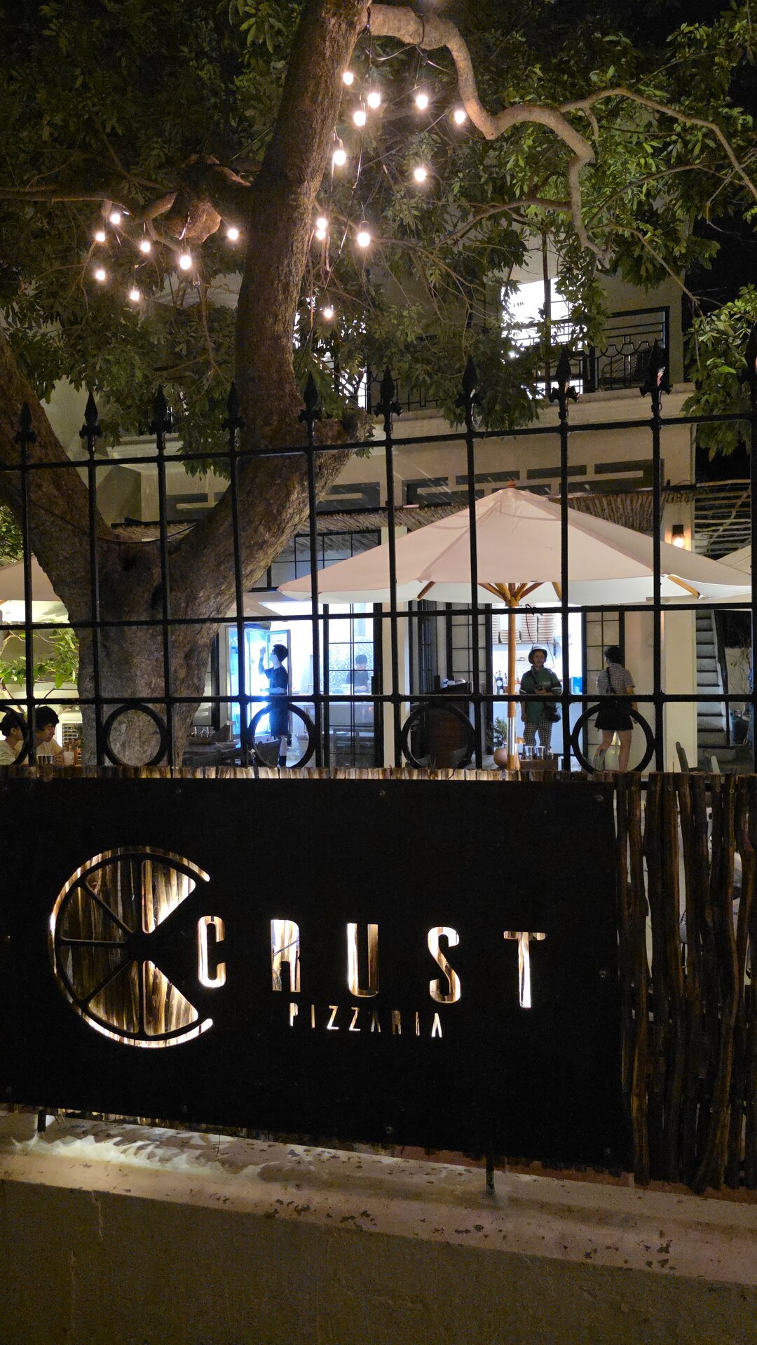 Crust Pizzaria