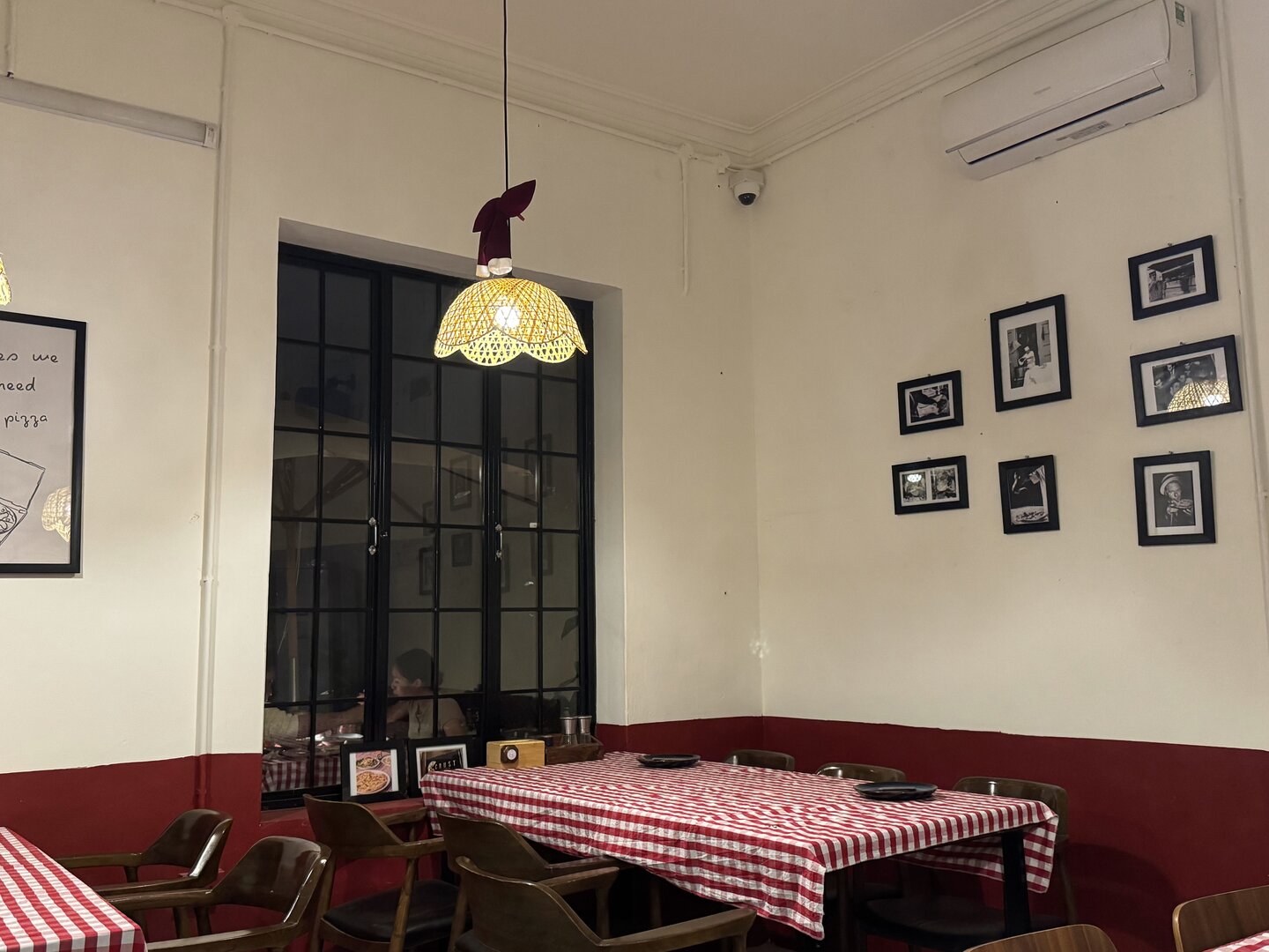 Crust Pizzaria