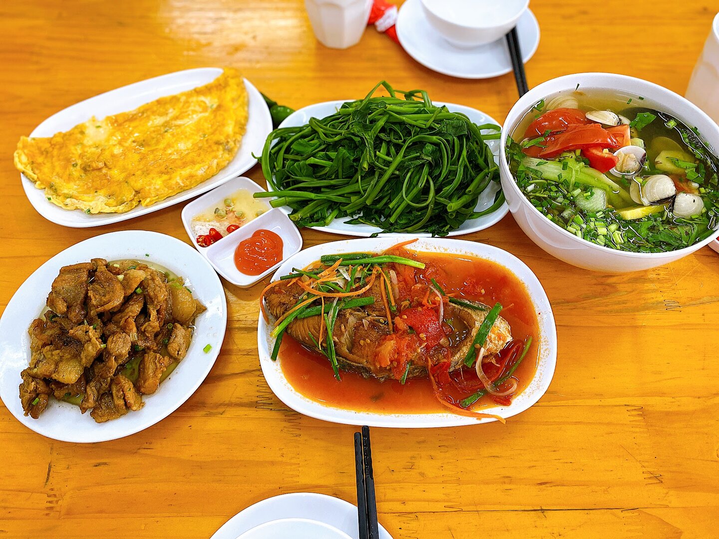 Nhà Hàng Hải Yến - Hải Sản Cát Bà