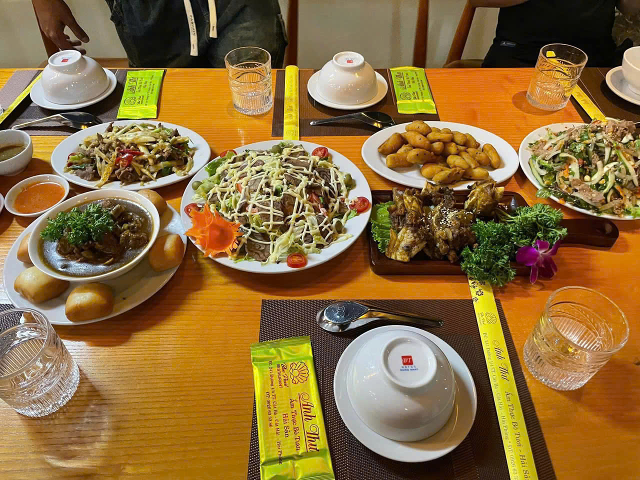 Nhà Hàng Anh Thư/ Blue Pearl Restaurant
