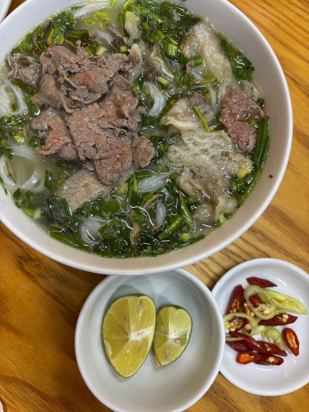 Nhà Hàng Anh Thư/ Blue Pearl Restaurant