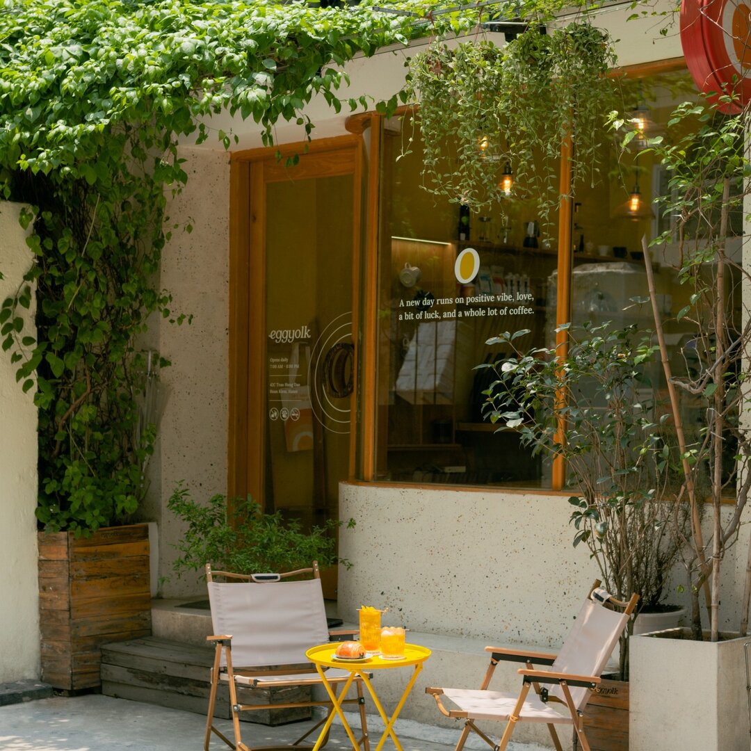 Eggyolk Coffee Tran Hung Dao