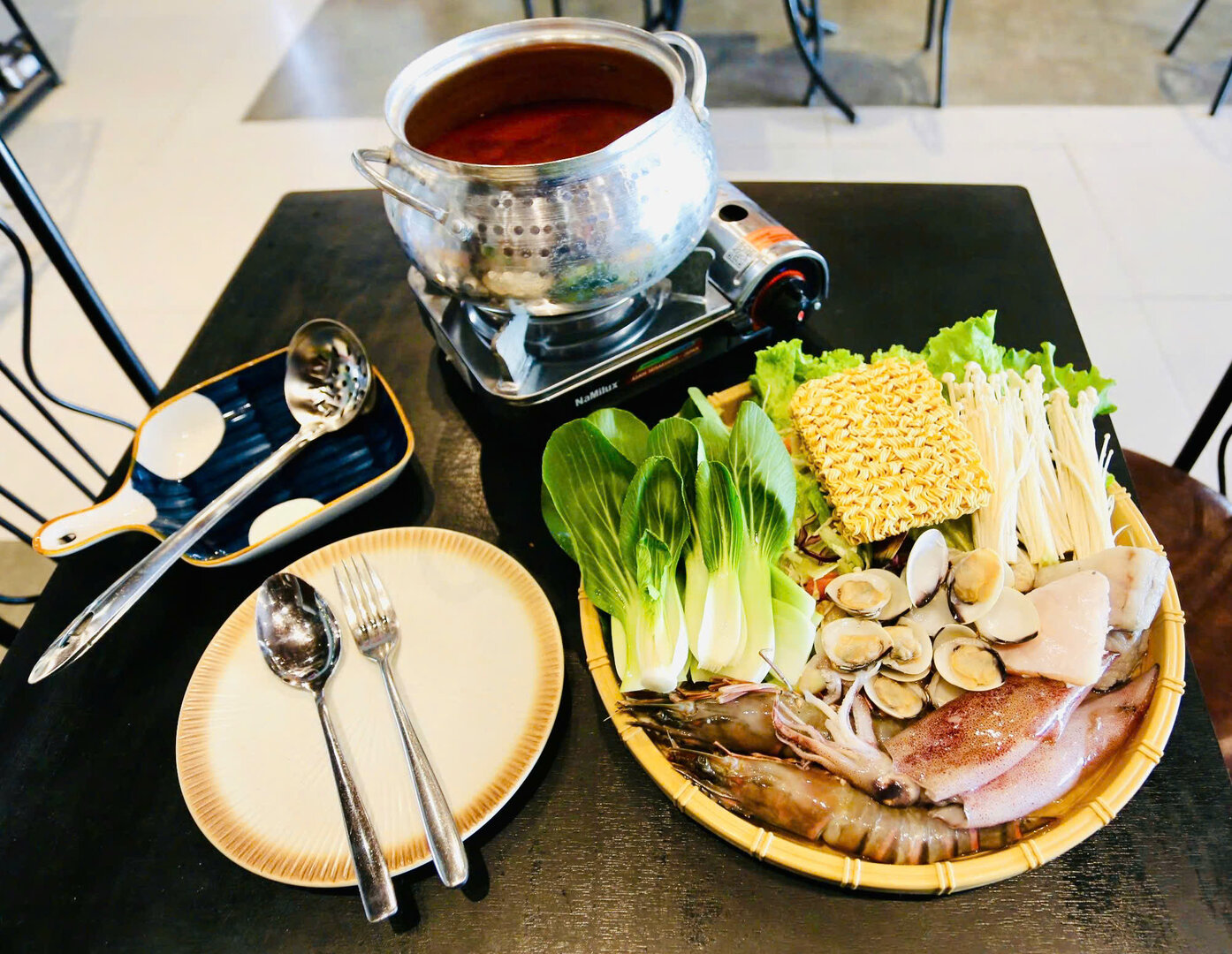 The Little Leaf Restaurant (Tiệm Lá Nhỏ)