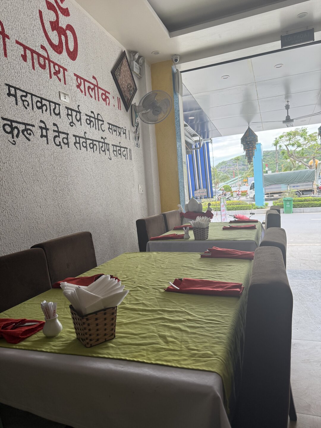 Ganesh Indian Restaurant Cat Ba
