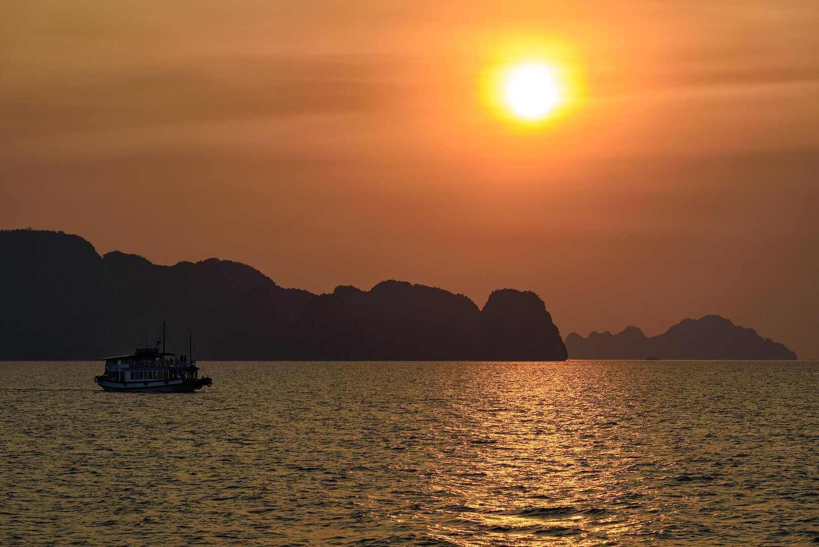 Ha Long Bay