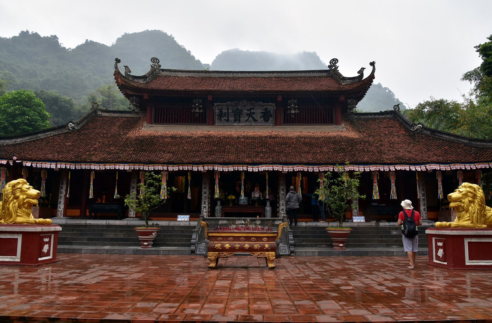 Perfume Pagoda