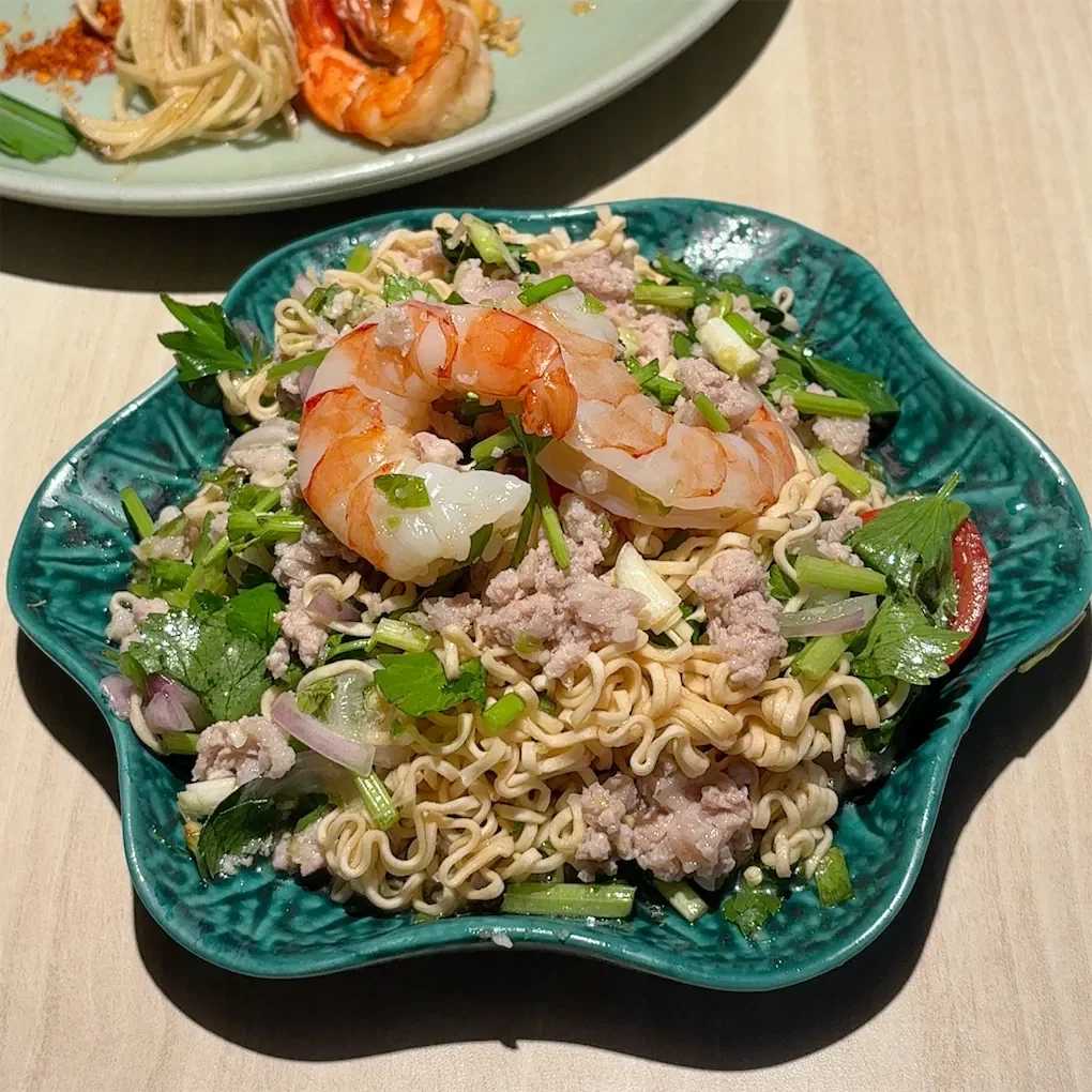 Som Tum Thai - Vincom Center Phạm Ngọc Thạch